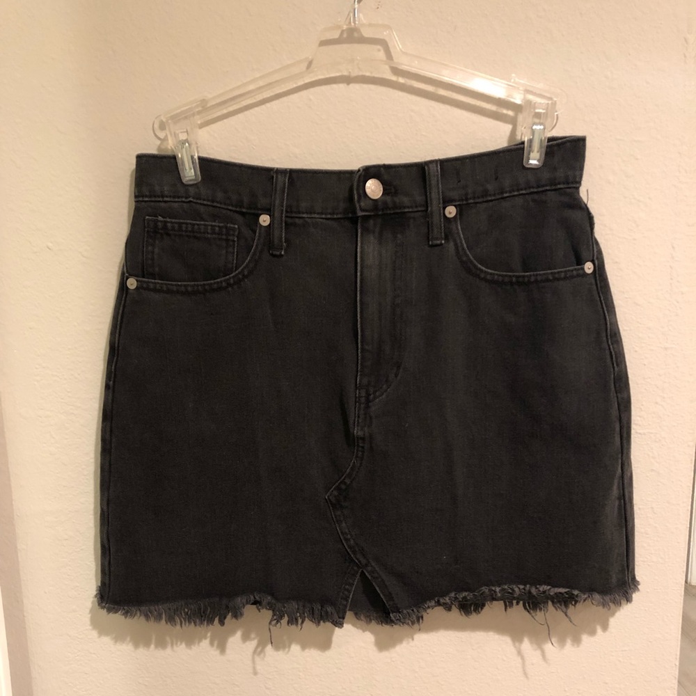 Madewell black denim skirt
